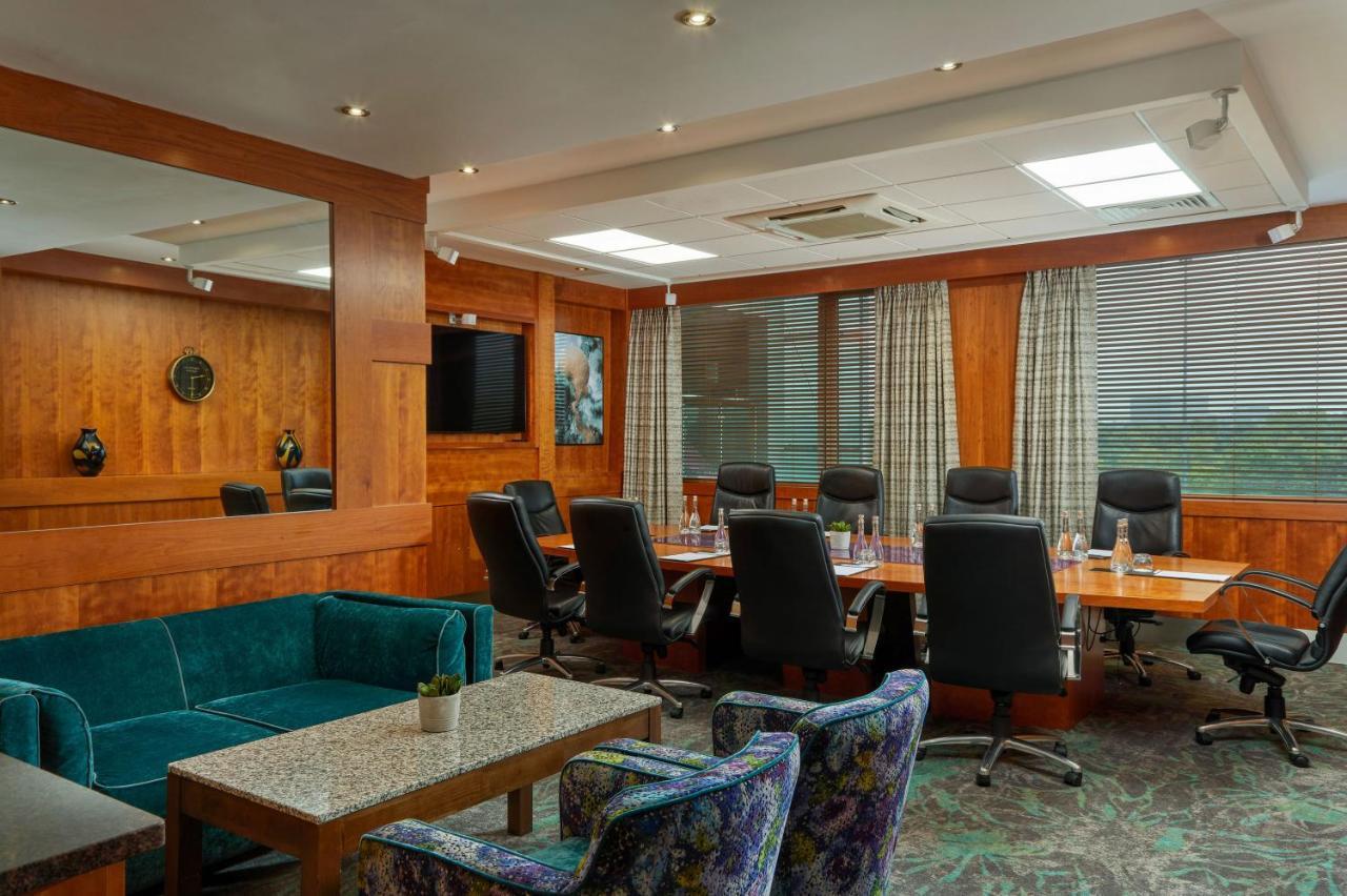 Готель Crowne Plaza Dublin Blanchardstown By Ihg Екстер'єр фото