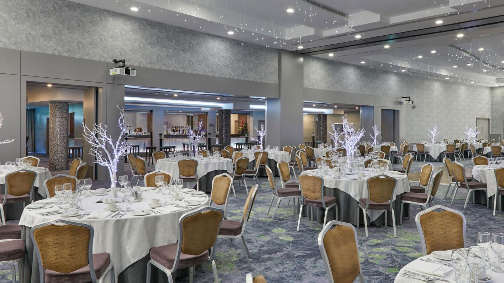 Готель Crowne Plaza Dublin Blanchardstown By Ihg Екстер'єр фото